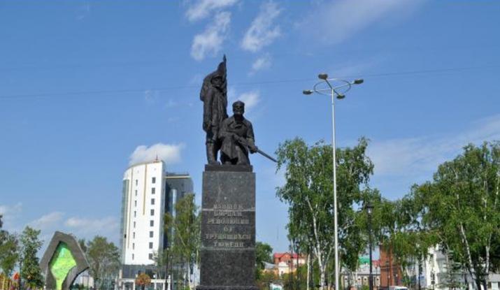 革命戦士の記念碑